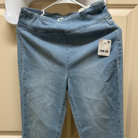 FREE PEOPLE We The Free In My Feelings Cropped Slim Flare Jeans New with Tags - Picture 5 of 6